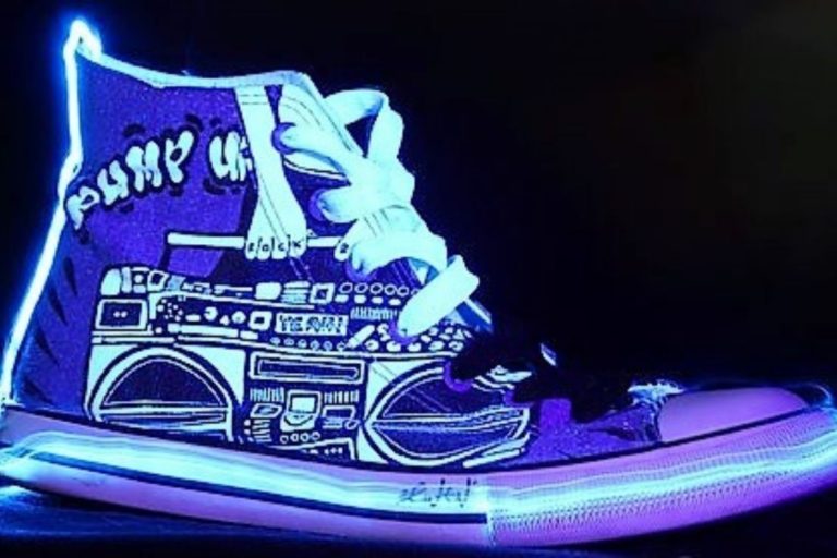 3D Lamp Illusion Shoe Fun Decorative